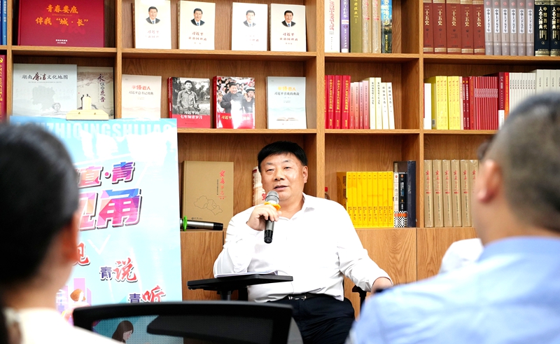 小辉书记_副本.jpg