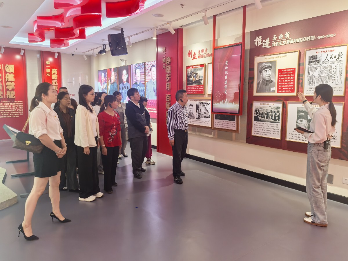 1760952395092.jpg webwxgetmsgimg_副本.jpg